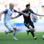 Francia suda ante Australia