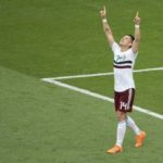 Es un privilegio escuchar tan lejos mi himno nacional