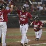 Hosmer pega jonrón y Padres superan a Cardenales