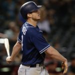 Kershaw domina a Padres y deja a Dodgers a un paso de la cima
