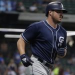 Renfroe y Reyes lideran rebelión de San Diego