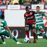 ¿Futbol Americano en el Estadio Caliente?