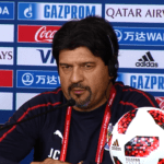 Pereira se aleja de los fantasmas