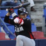 Video | Padres viene de atrás y remonta para vencer a Filis