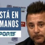 Directiva y aficionados de Xolos presentan a Edwin Cardona