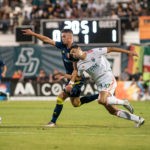 Sufre Toros revés al arrancar playoffs