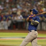 Lucen emplumados en su primer compromiso dentro del WBC