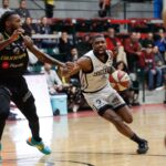 Video | Fernando Tatís Jr. llega a cinco cuadrangulares