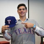 Padres firman al prospecto internacional #1