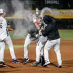 En extrainnings, Rieleros se lleva el primero ante Jalisco