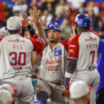 Cease tambalea y Padres sufren blanqueada en Arlington
