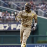 Padres conectan 20 hits y vencen por paliza a Nacionales