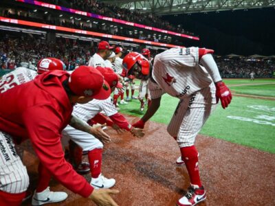 Inspiración en la lomita cortesía de Leal y dos jonrones de Ornelas ponen adelante 2-0 al México en la Serie del Rey