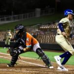 Padres disparan tres jonrones en la novena y vencen a Diamondbacks, que se alejan de playoffs
